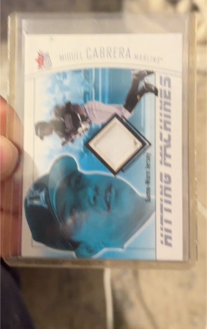2004 Fleer Ultra Hitting Machines #HM-MC Miguel Cabrera — front