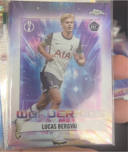 2024-25 Topps Chrome UEFA Club Competitions #WK-16 Lucas Bergvall Wonderkids — front