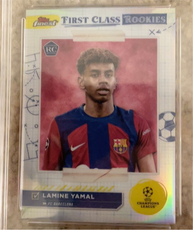 2023-24 Topps Finest UEFA Club Competitions First Class Rookies #FR-1 Lamine Yamal — front