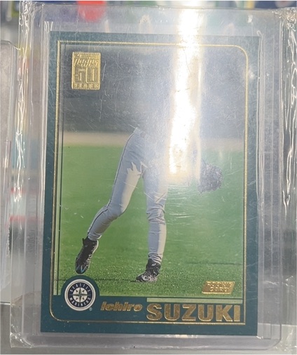 2001 Topps #726 Ichiro Suzuki Rookie Card — front