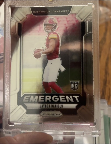 2024 Panini Prizm - Emergent #2 Jayden Daniels — front