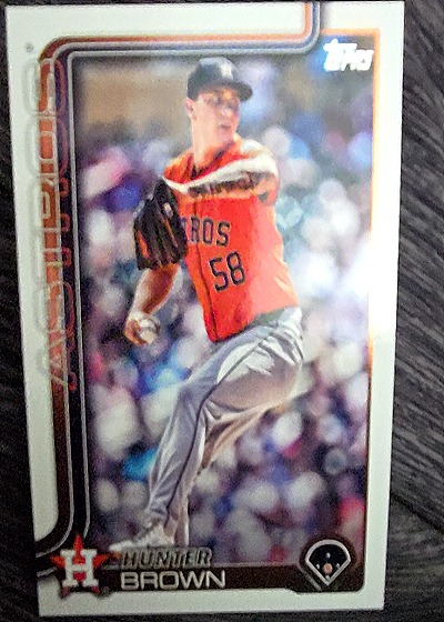 2025 Topps #693 Hunter Brown — front