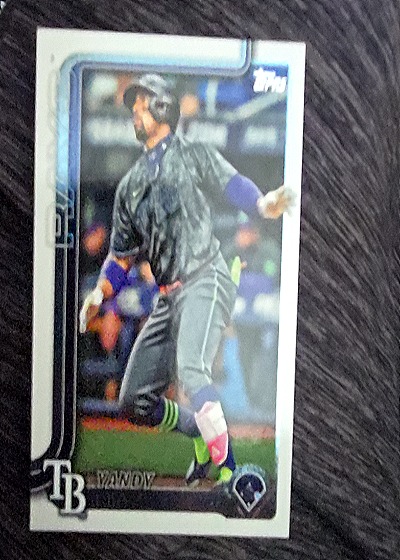 2025 Topps #402 Yandy Díaz — front