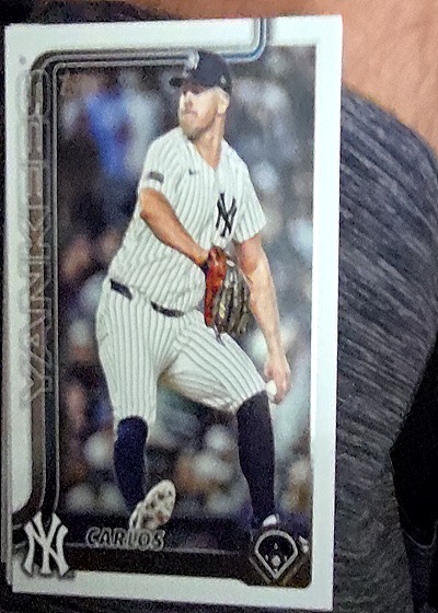 2025 Topps #415 Carlos Rodón — front