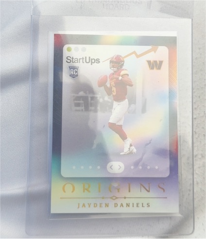 2024 Panini Origins #18 Jayden Daniels — front