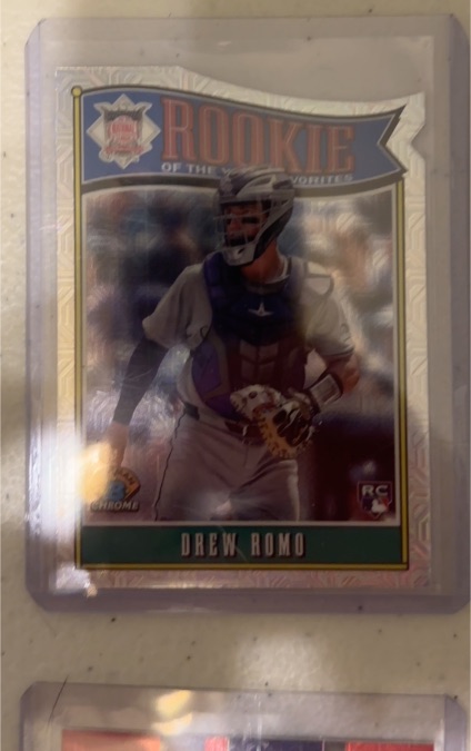 2025 Bowman Chrome #ROY-9 Drew Romo Rookie of the Year Favorites Mojo Refractor — front