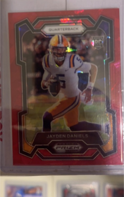 2023 Panini Prizm Red Cracked Ice Prizm #RC Jayden Daniels — front