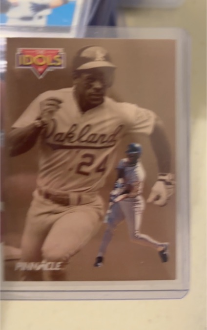 1992 Pinnacle #283 Rickey Henderson — front