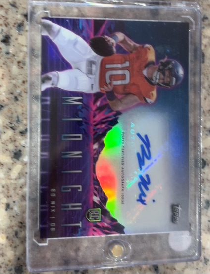 2024 Topps Midnight Michael Vick Horizon Signatures Auto — front