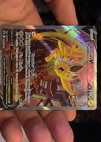 2022 Pokémon S6a 079/069 Jolteon V — front