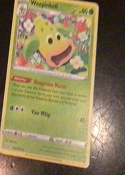 2021 Pokémon Sword & Shield Battle Styles #002 Weepinbell — front