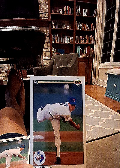 1990 Upper Deck #24 Kevin Brown — front