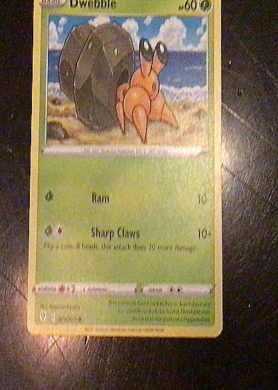 2022 Pokémon SWSH07: Evolving Skies #011 Dwebble — front