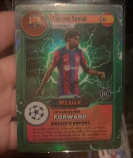 2023-24 Topps Merlin # Common Lamine Yamal — front