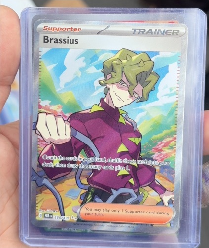 2025 Pokémon TCG SV: Prismatic Evolutions #135/131 Brassius — front