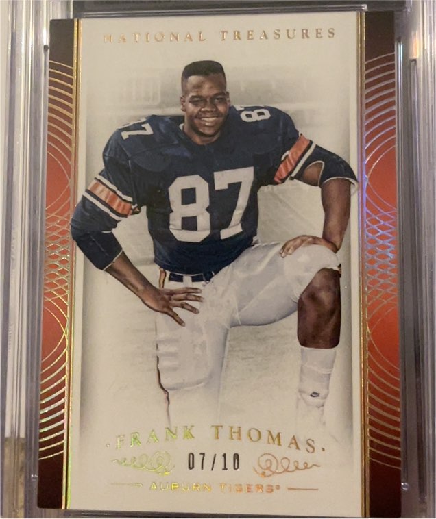 2023 Panini National Treasures #07/10 Frank Thomas — front