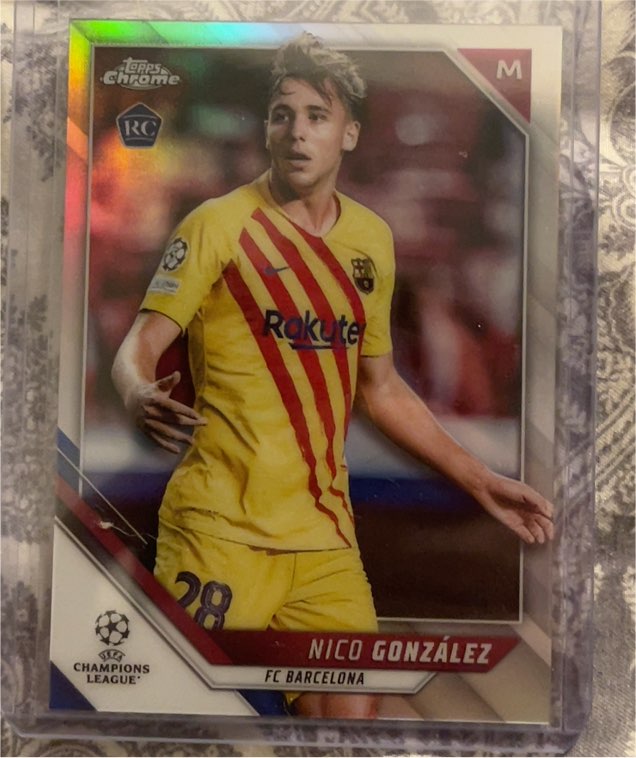 2021-22 Topps Chrome UEFA Champions League #107 Nico González — front