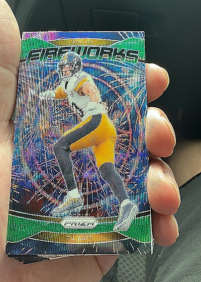 2024 Panini Prizm #15 T.J. Watt Fireworks Green Wave Prizm — front