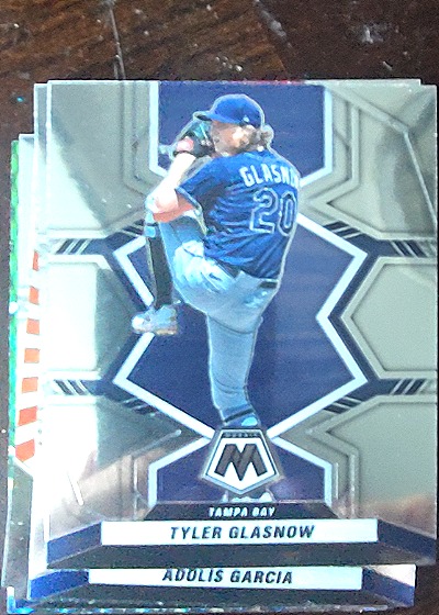 2022 Panini Mosaic #52 Tyler Glasnow — front