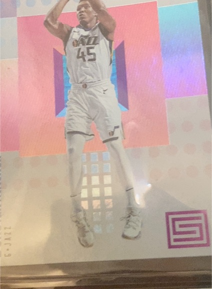 2017-18 Panini Status #122 Donovan Mitchell RC — front