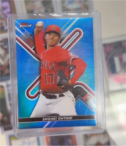 2022 Topps Finest #28 Shohei Ohtani — front