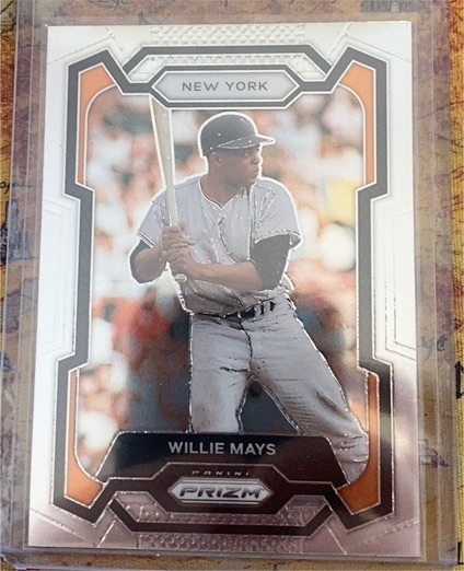 2024 Panini Prizm #10 Willie Mays — front
