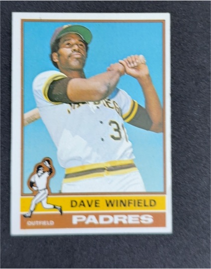 1976 Topps #160 Dave Winfield — front
