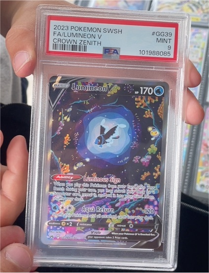2023 Pokémon SWSH #GG39 Lumineon V Crown Zenith — front