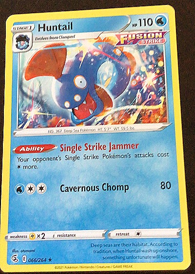 2021 Pokémon SWSH08 Fusion Strike #66 Huntail — front