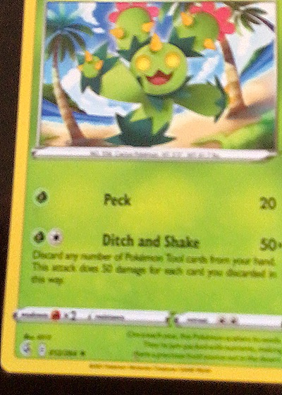 2021 Pokémon TCG Fusion Strike #012 Maractus — front