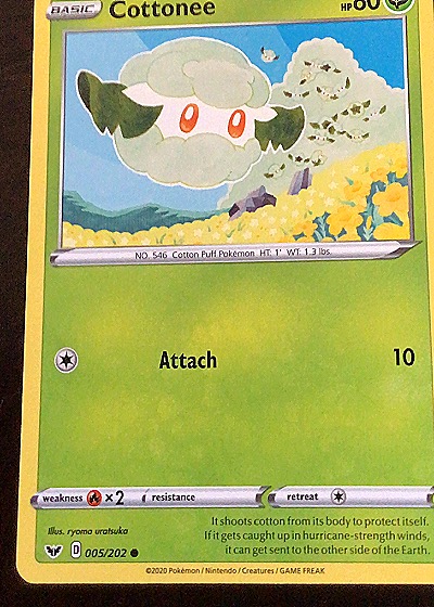 2020 Pokémon Sword & Shield #005 Cottonee — front