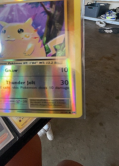 1999 Pokémon Base Set #58 Pikachu — front