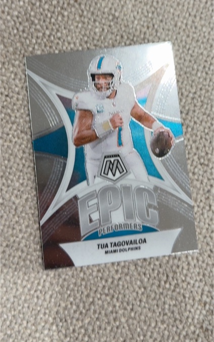 2024 Panini Mosaic Epic Performers #EP-TT Tua Tagovailoa — front