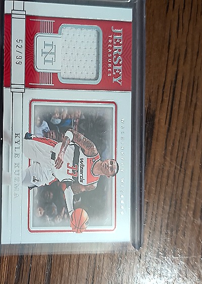 2020 Panini National Treasures #7 Kyle Kuzma — front