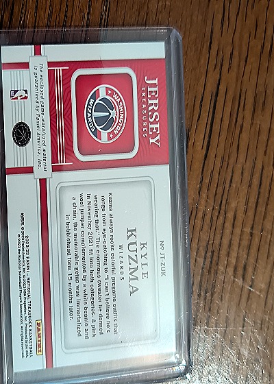 2020 Panini National Treasures #7 Kyle Kuzma — back
