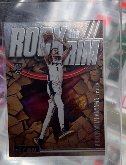2023-24 Panini Recon #18 Victor Wembanyama Rock the Rim — front