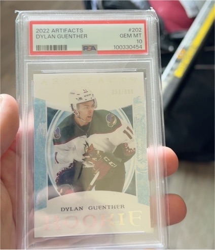 2022 Upper Deck Artifacts #202 Dylan Guenther — front