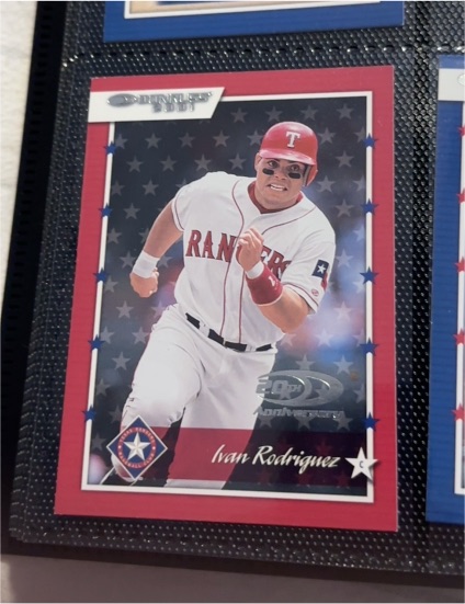 2001 Donruss #9 Ivan Rodriguez — front