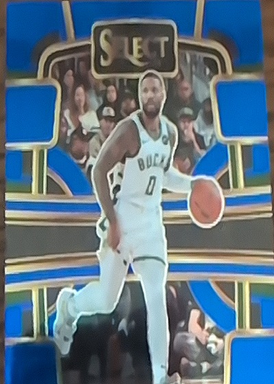 2023-24 Panini Select #60 Giannis Antetokounmpo — front
