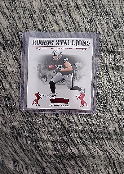 2024 Panini Contenders #8 Brock Bowers Rookie Stallions — front