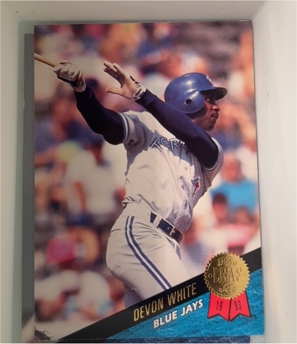 1993 Leaf #69 Devon White — front