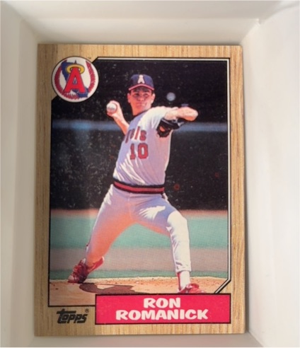 1987 Topps #136 Ron Romanick — front
