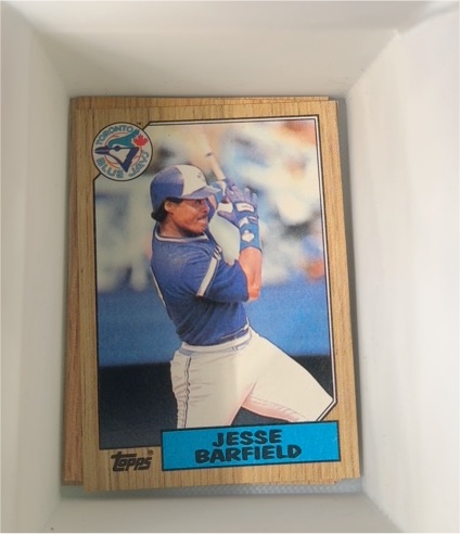 1987 Topps #655 Jesse Barfield — front