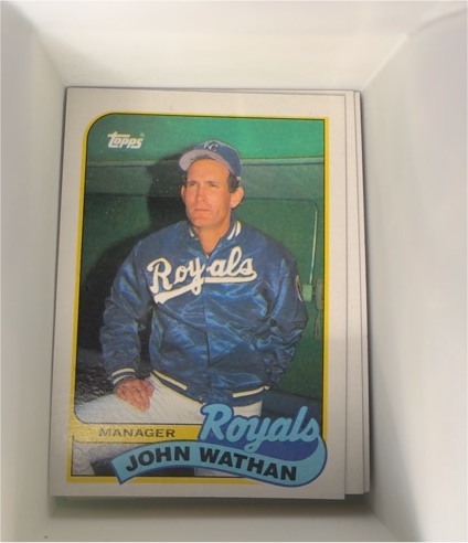 1989 Topps #374 John Wathan — front