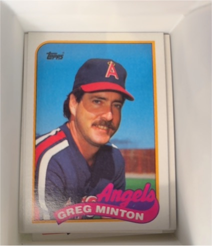 1989 Topps #576 Greg Minton — front