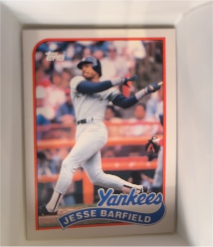 1989 Topps Traded #7T Jesse Barfield — front