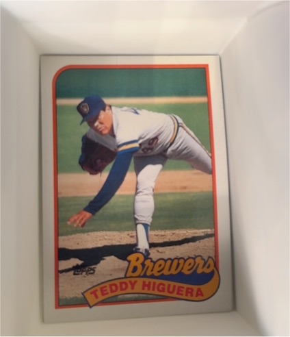 1989 Topps #595 Teddy Higuera — front