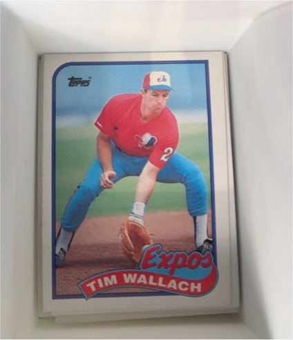 1989 Topps #720 Tim Wallach — front