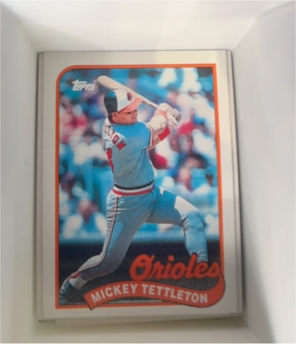 1989 Topps #521 Mickey Tettleton — front