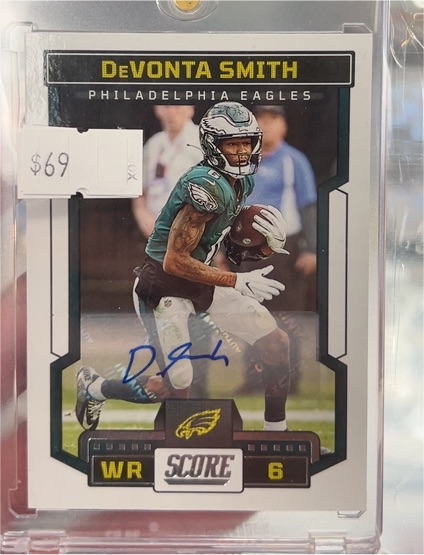 2023 Panini Score #6 DeVonta Smith — front